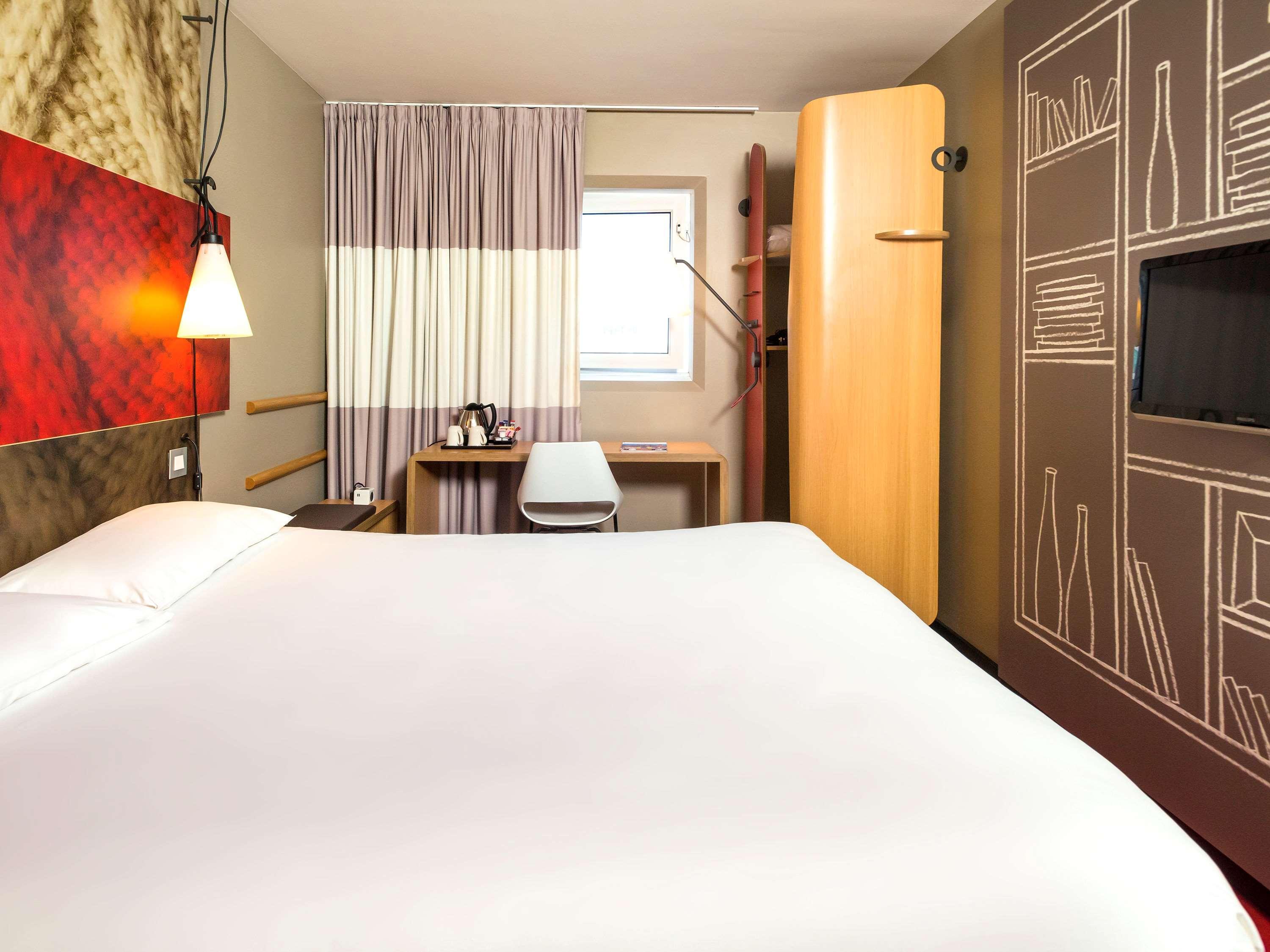 Ibis Sheffield City Exterior photo
